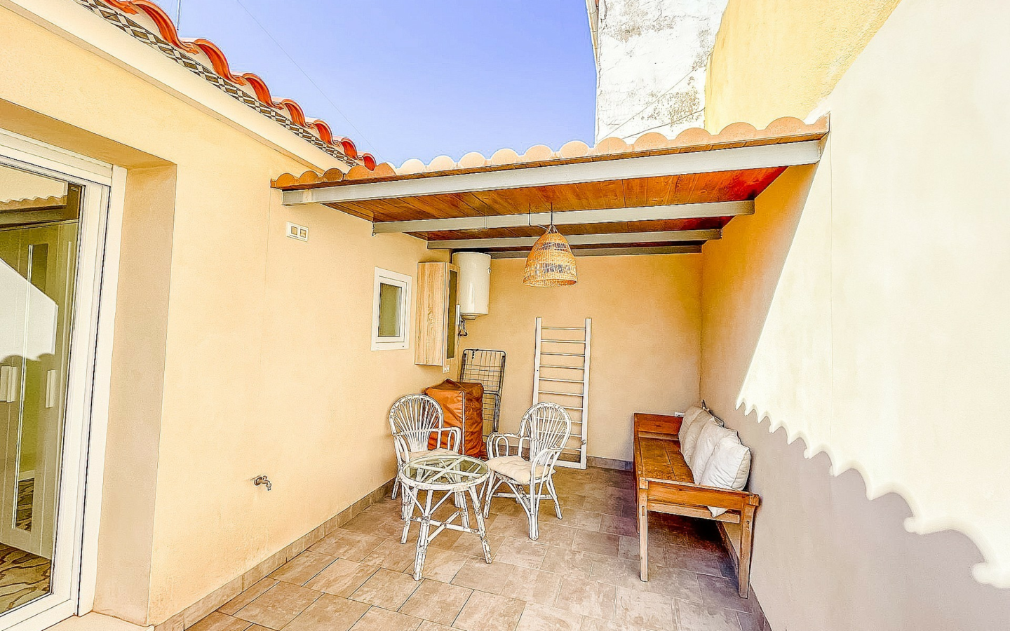 3-bedroom Townhouse In Pinoso, Spain (105 M²)