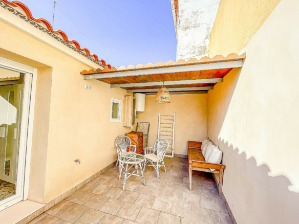 3-bedroom Townhouse In Pinoso, Spain (105 M²)