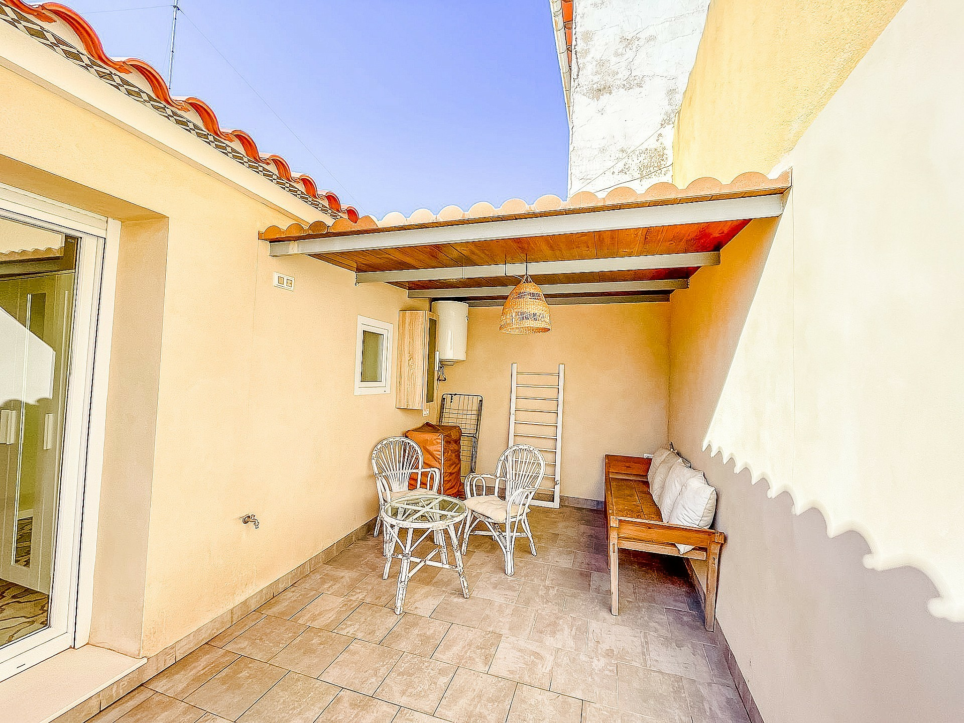 3-bedroom Townhouse In Pinoso, Spain (105 M²)