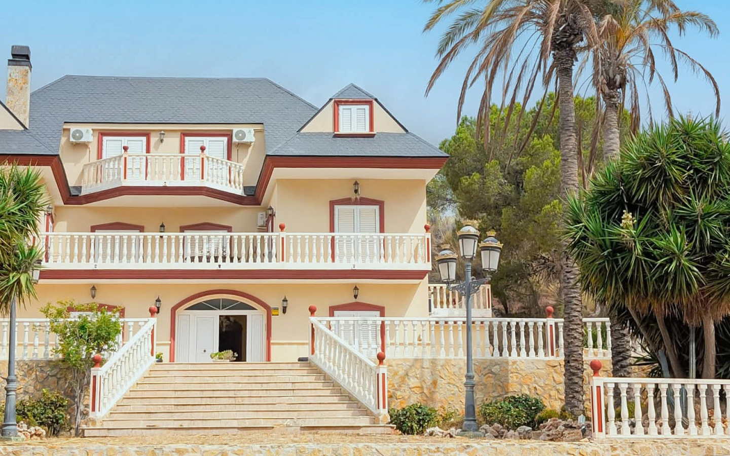 8-bedroom Country House In Jumilla, Spain (1.651 M²)