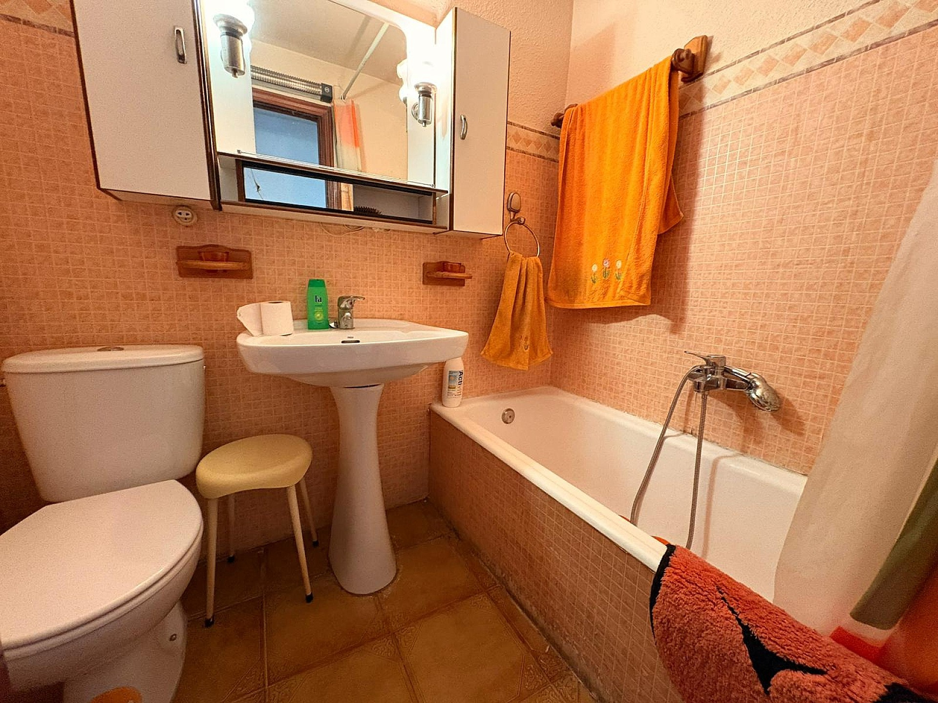 3-bedroom Apartment In Onil, Spain (125 M²)