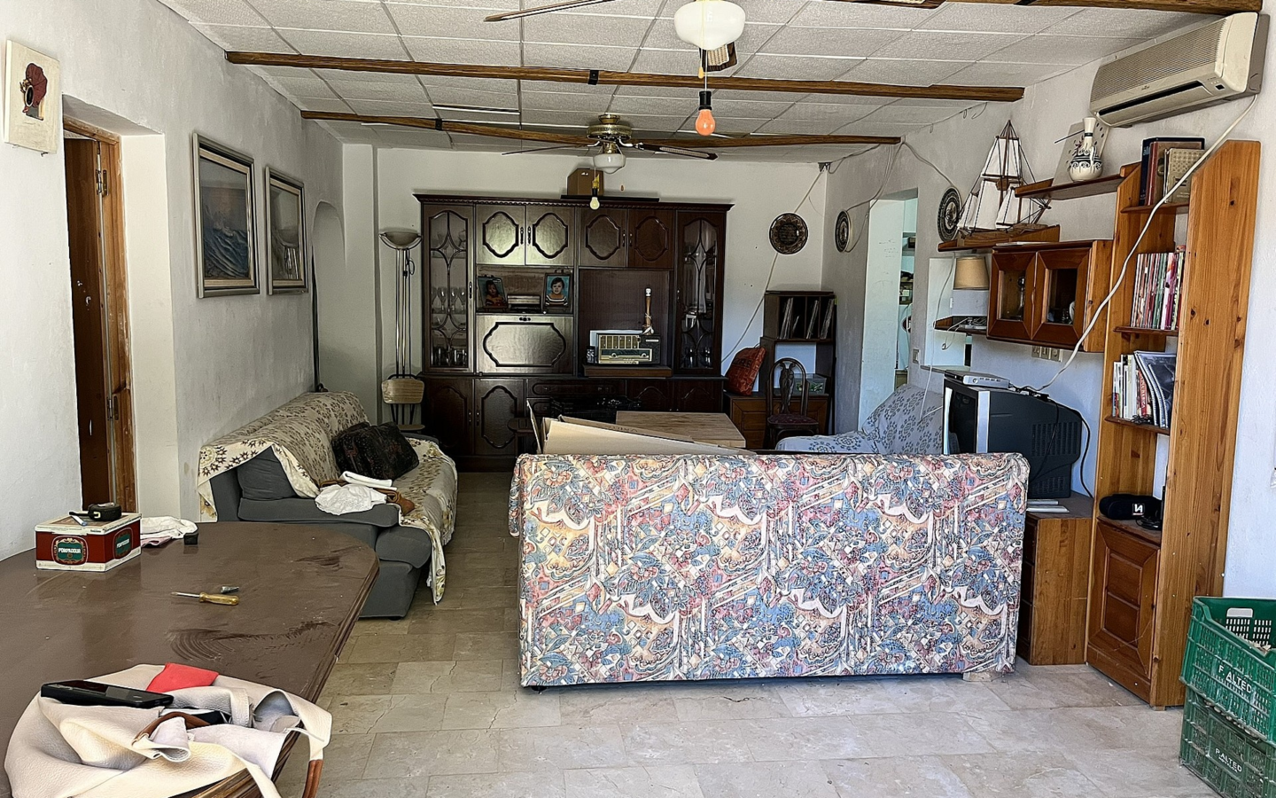 4-bedroom Country House In El Cantón, Spain (138 M²)