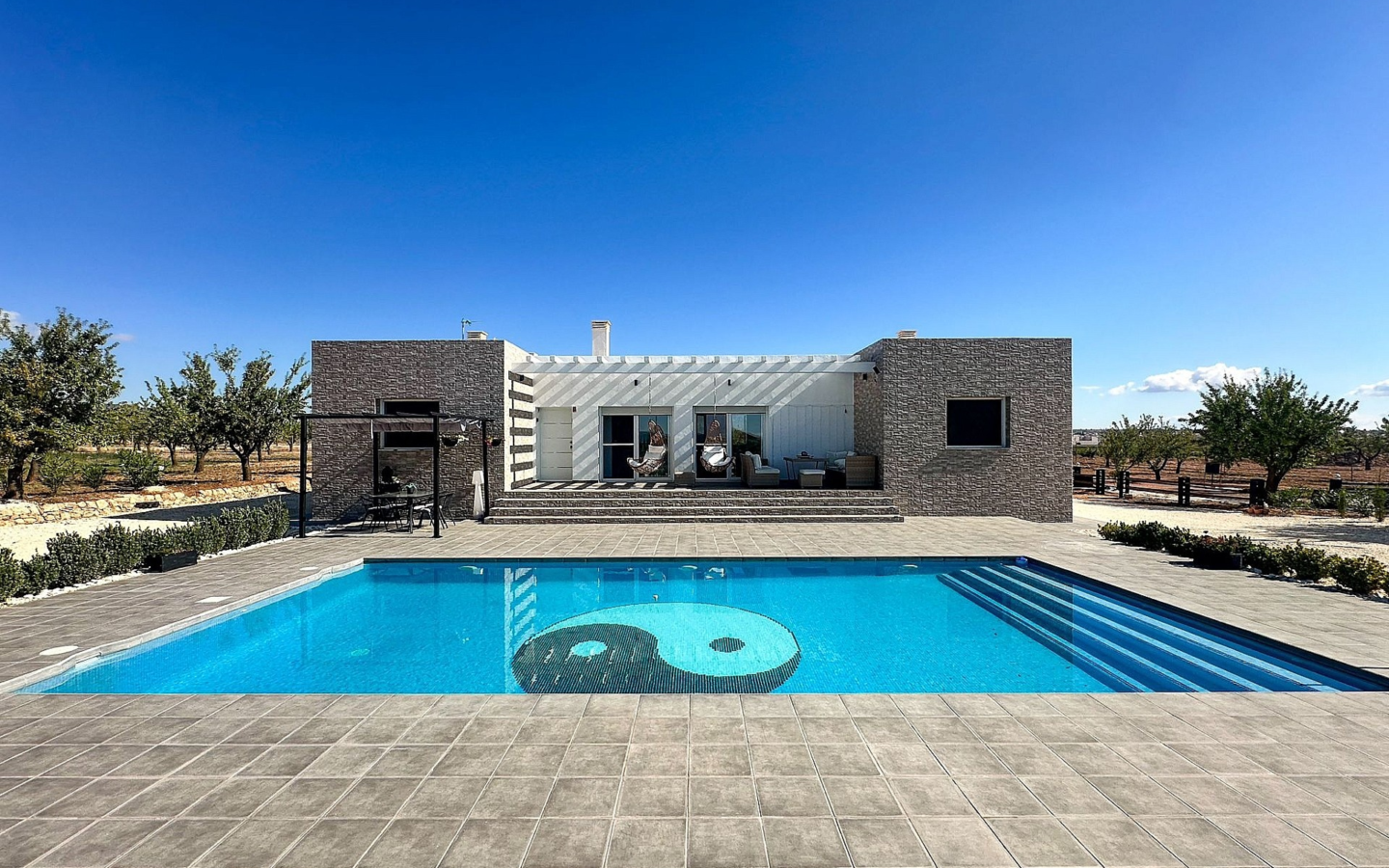 3-bedroom Detached Villa In Pinoso, Spain (115 M²)
