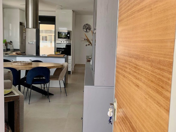 3-bedroom Detached Villa In Daya Vieja, Spain (138 M²)