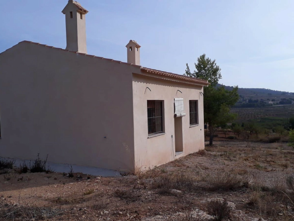 2-bedroom Country House In Pinoso, Spain (70 M²)