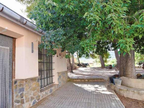 12-bedroom Country House In Pinoso, Spain (600 M²)