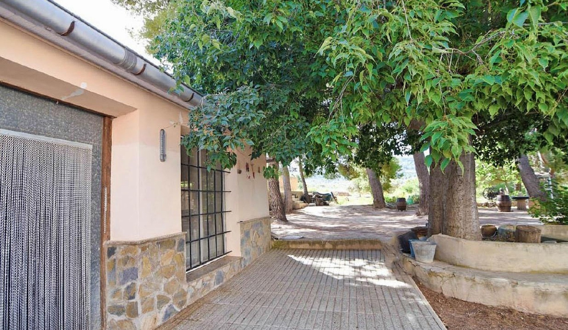 12-bedroom Country House In Pinoso, Spain (600 M²)