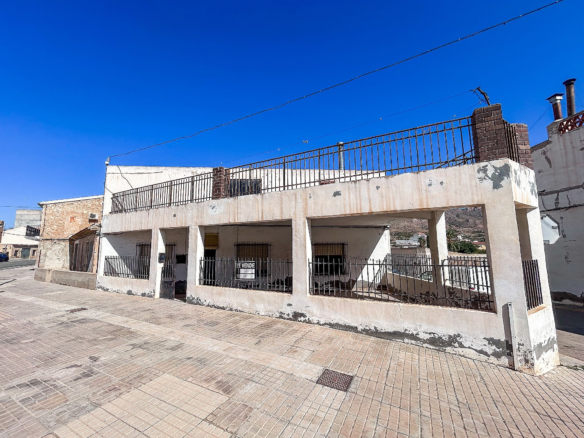 6-bedroom Townhouse In Macisvenda, Spain (353 M²)