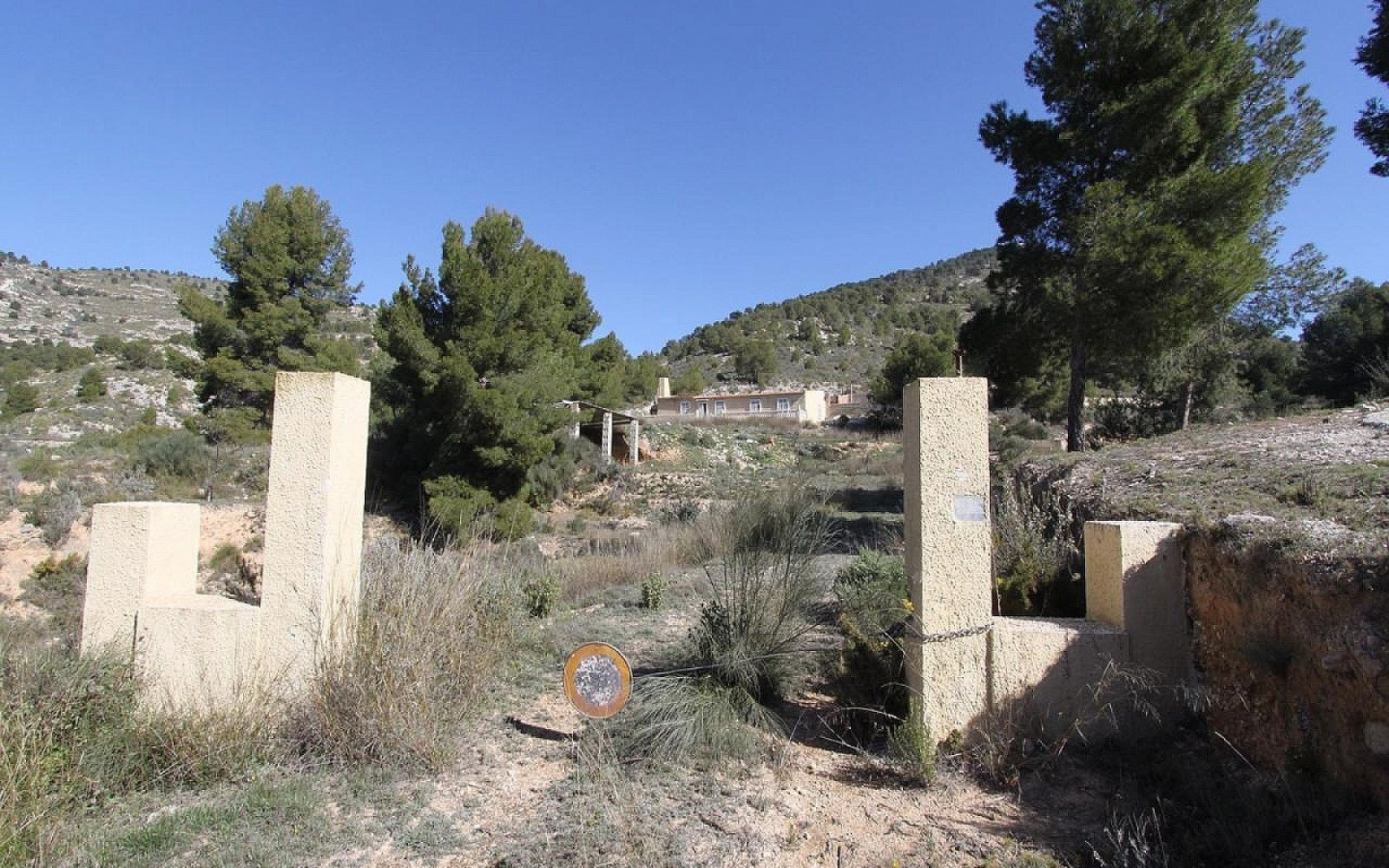 3-bedroom Detached Villa In Petrer, Spain (120 M²)
