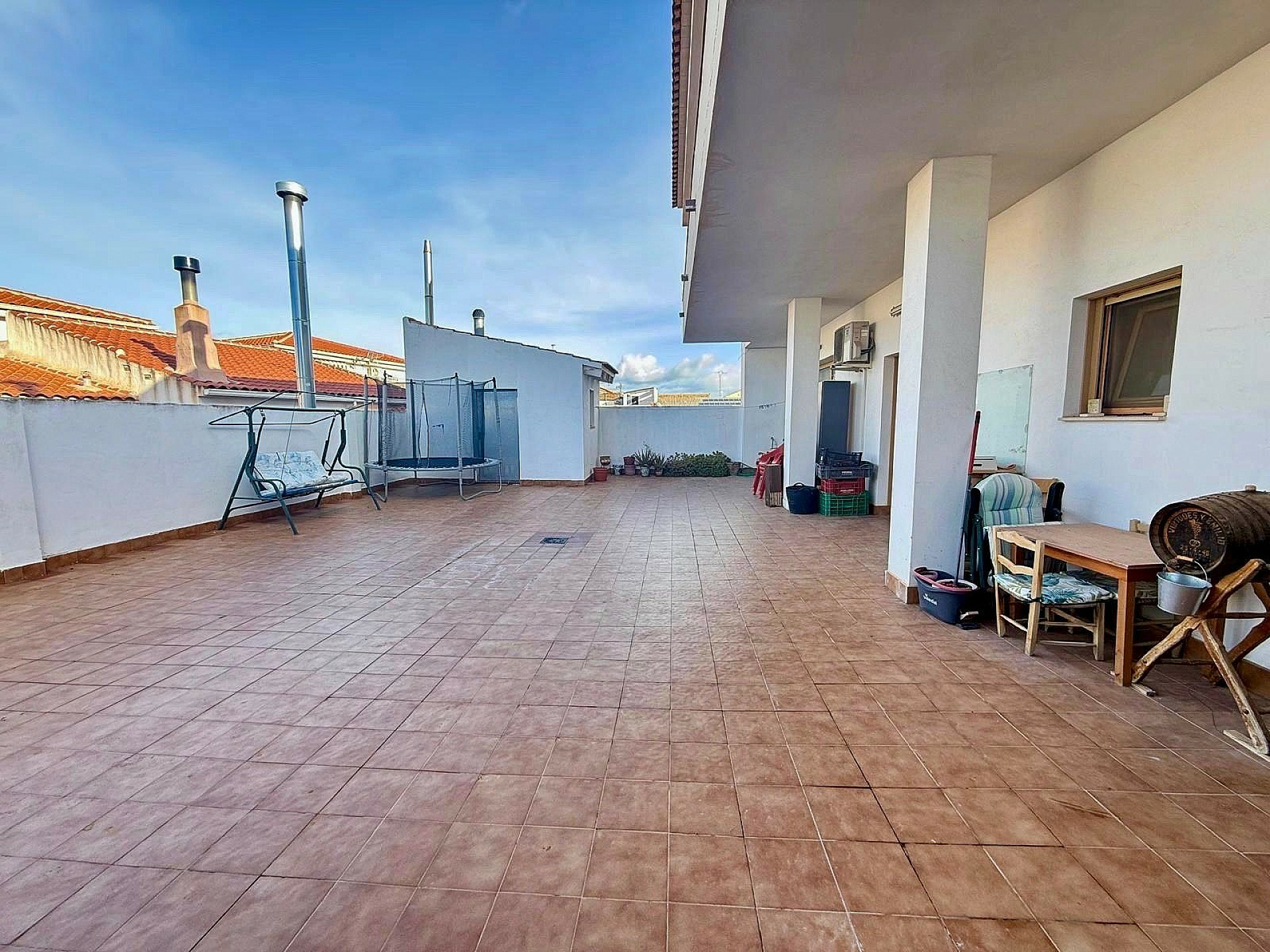 5-bedroom Townhouse In Pinoso, Spain (800 M²)
