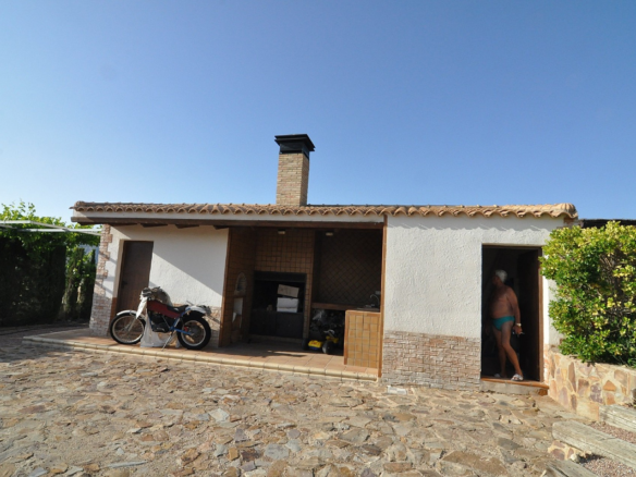 4-bedroom Detached Villa In Villena, Spain (500 M²)