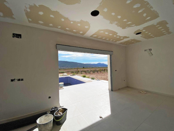 3-bedroom Detached Villa In Pinoso, Spain (160 M²)