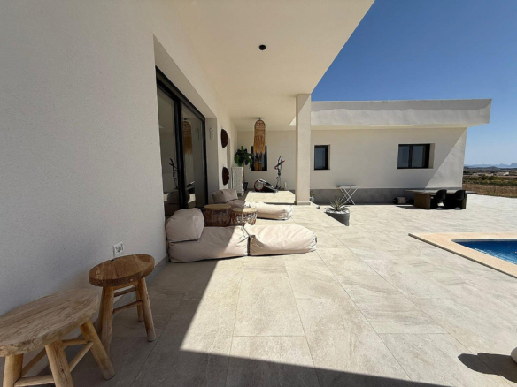 3-bedroom Detached Villa In Pinoso, Spain (153 M²)