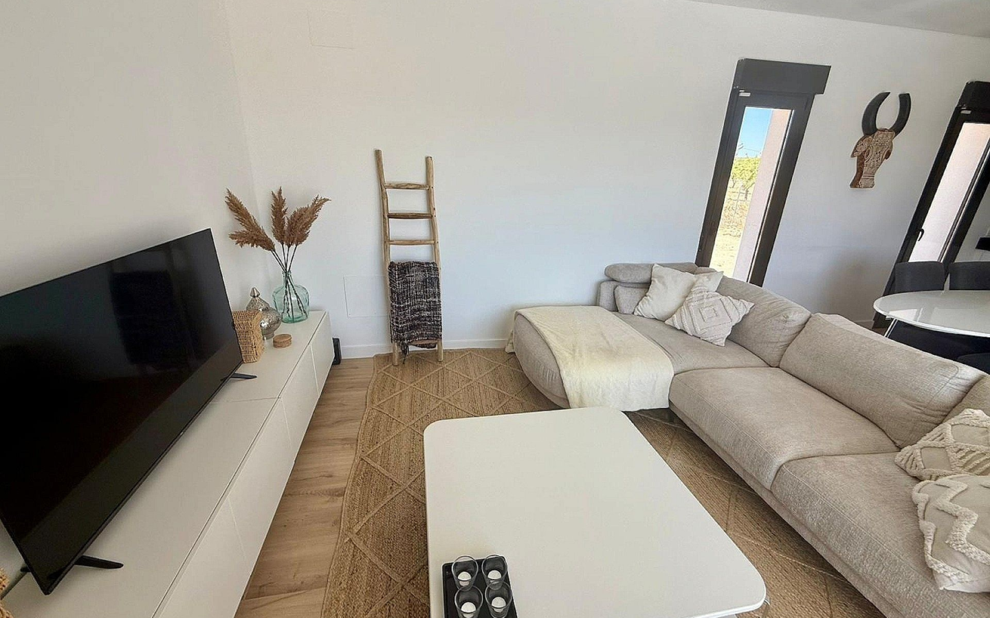 3-bedroom Detached Villa In Pinoso, Spain (153 M²)