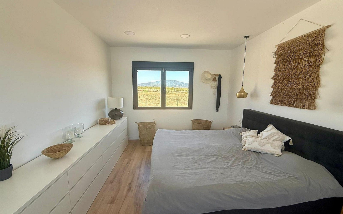 3-bedroom Detached Villa In Pinoso, Spain (153 M²)