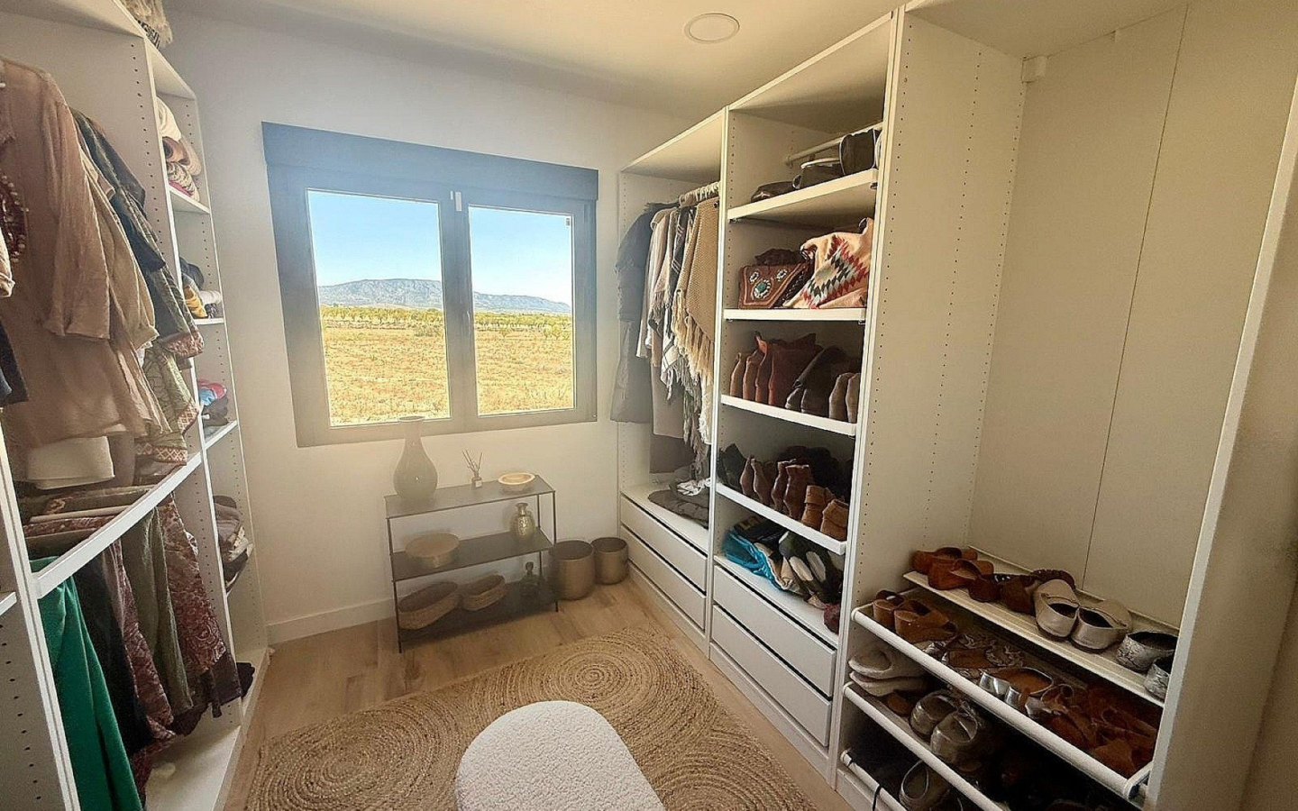 3-bedroom Detached Villa In Pinoso, Spain (153 M²)
