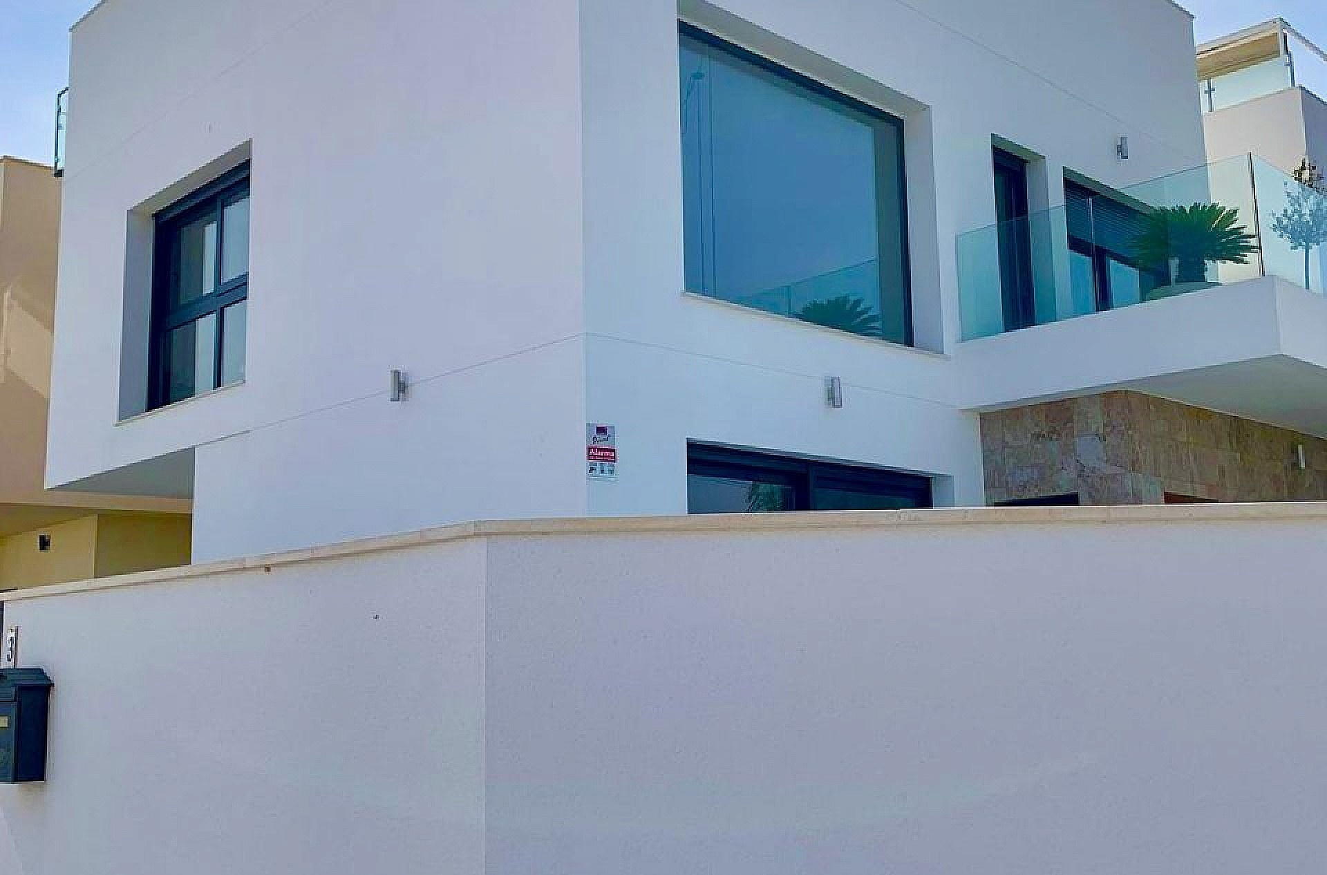 w_gbe4q57aqvyo6ywnk37j-9c0d5f 3-bedroom Detached Villa In Daya Vieja, Spain (138 M²)