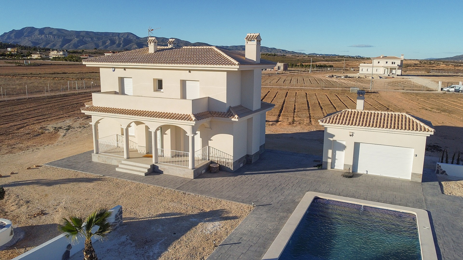 3-bedroom Detached Villa In Pinoso, Spain (150 M²)