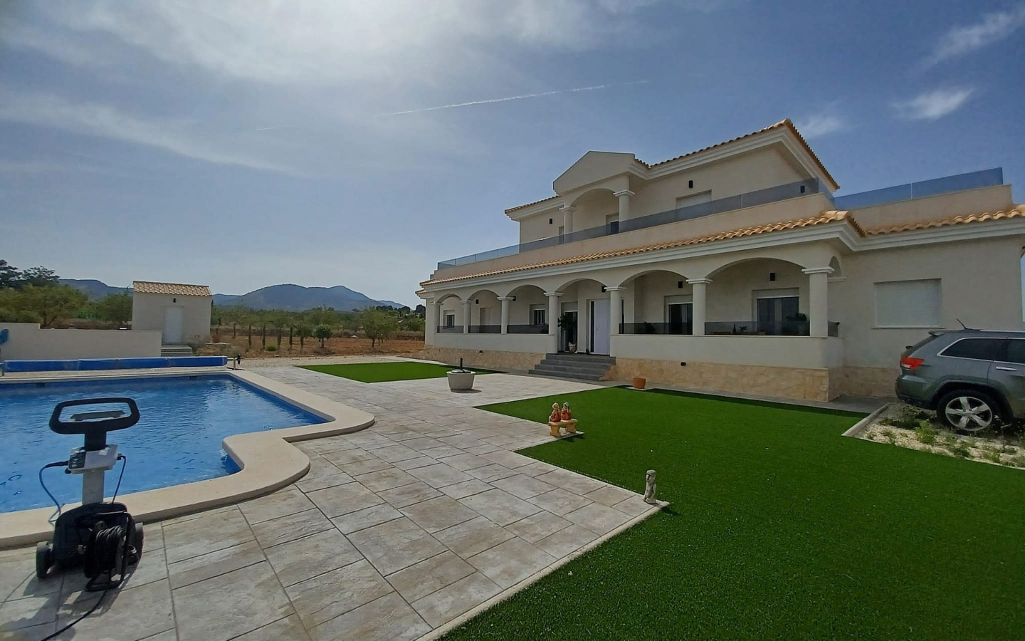 6-bedroom Detached Villa In Pinoso, Spain (313 M²)