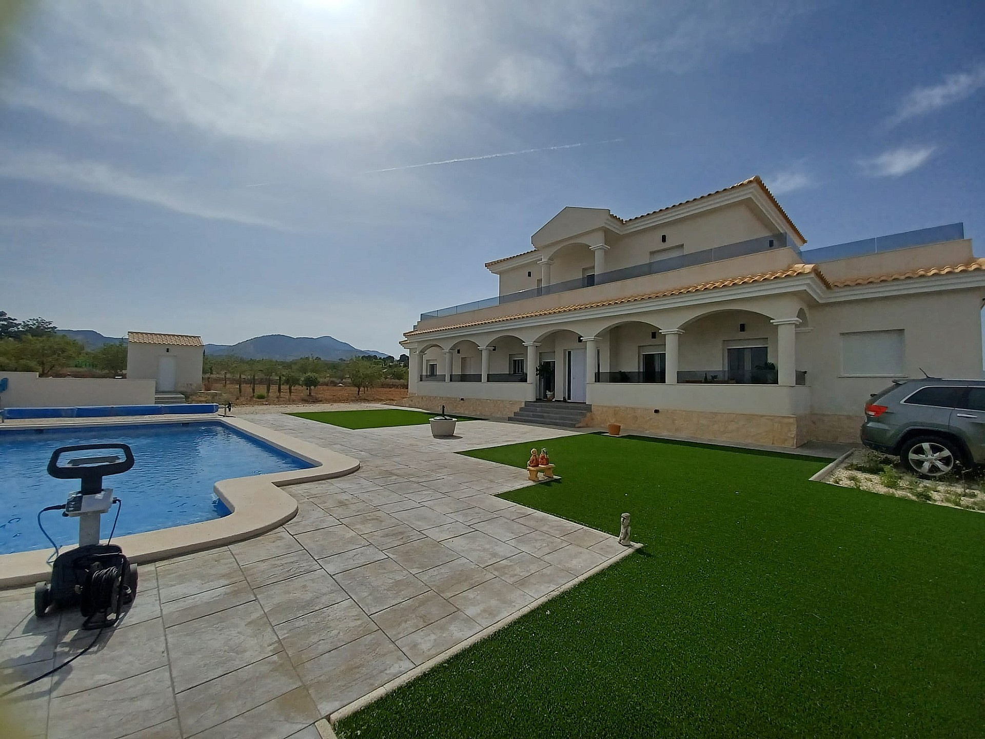 6-bedroom Detached Villa In Pinoso, Spain (313 M²)