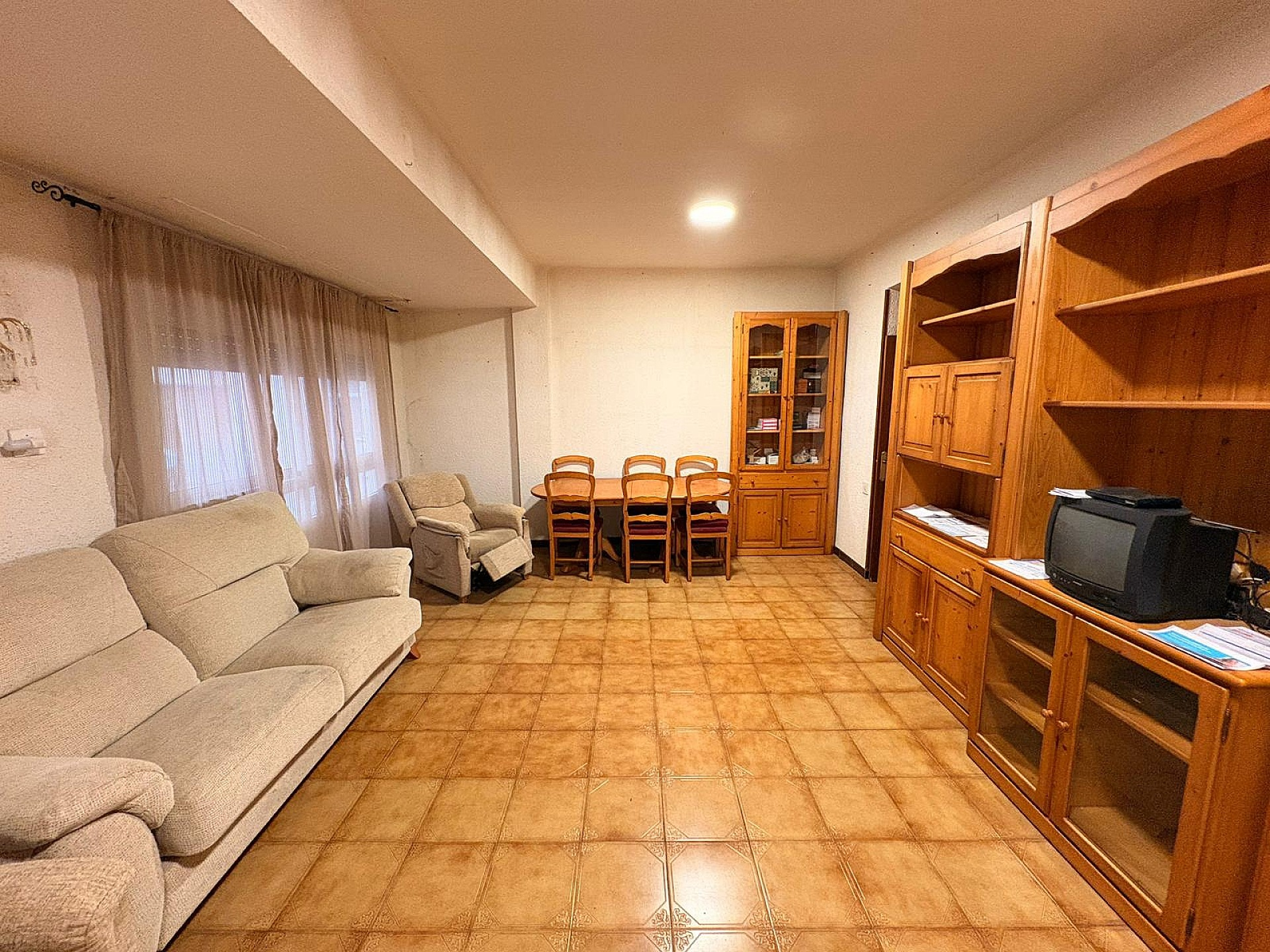 3-bedroom Apartment In Onil, Spain (125 M²)