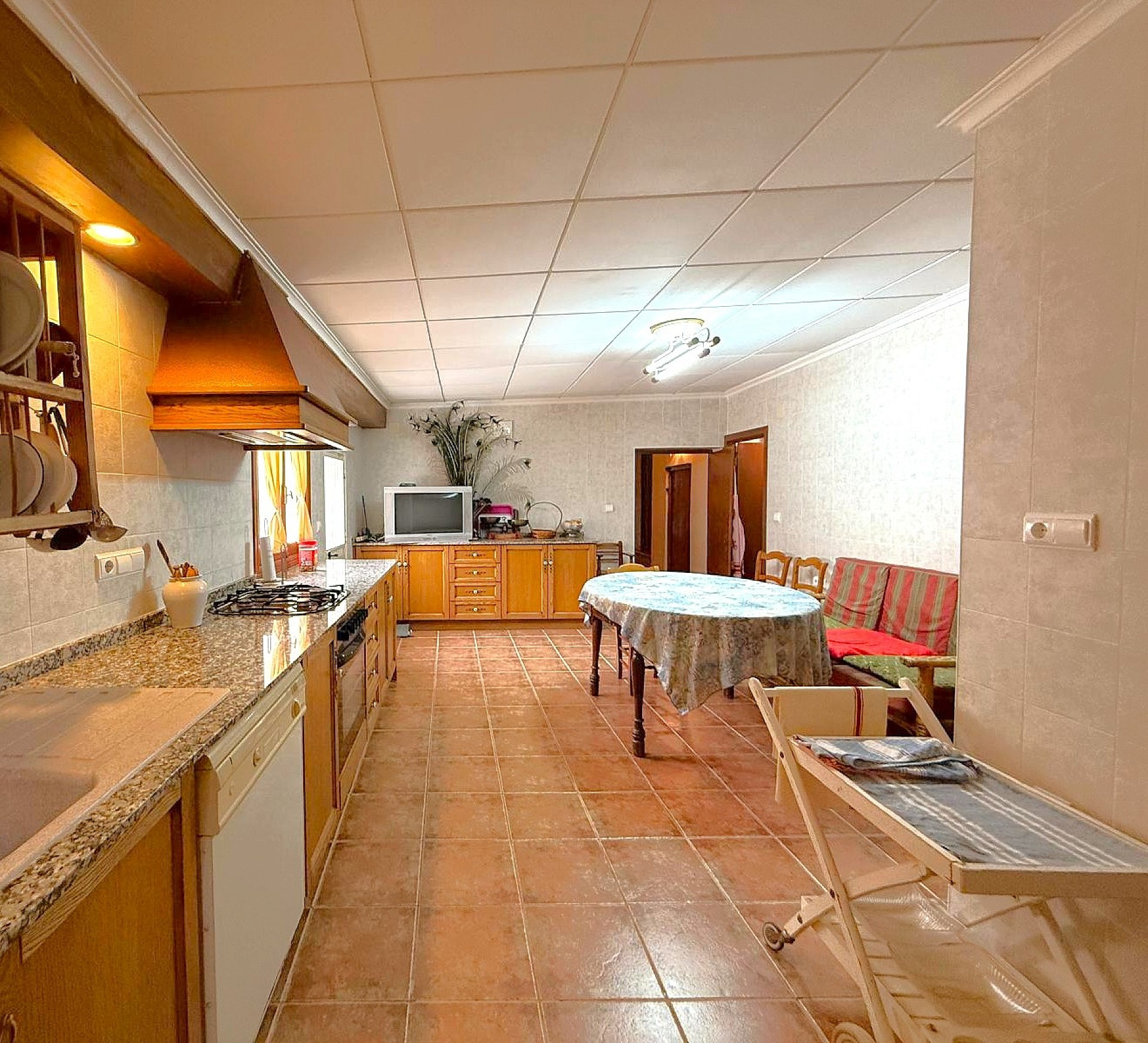 12-bedroom Country House In Pinoso, Spain (600 M²)