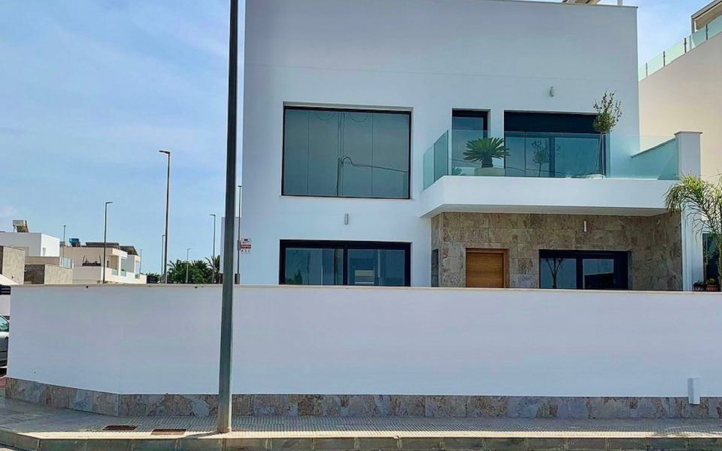 3-bedroom Detached Villa In Daya Vieja, Spain (138 M²)