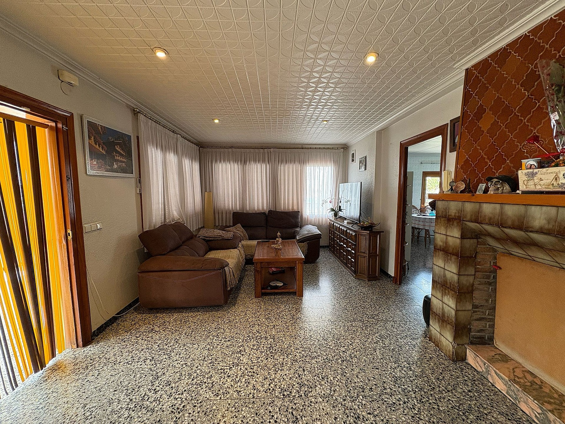 4-bedroom Country House In Petrer, Spain (290 M²)