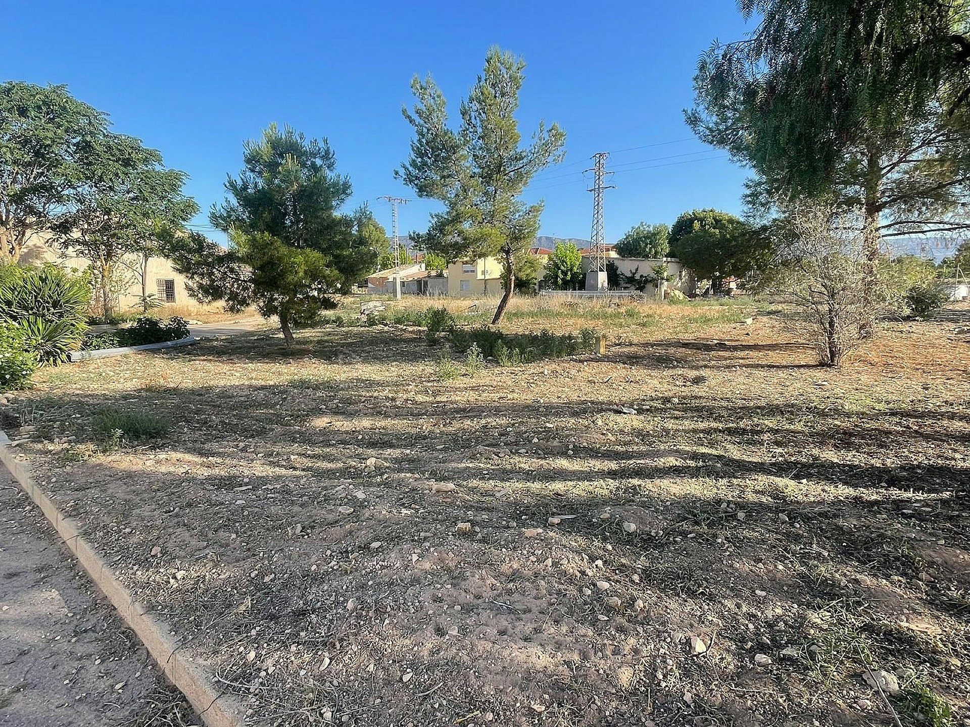 w_hd4s4uooxab8pgfpkp2z-22f238 Land In Pinoso, Spain (1.160 M² Plot)