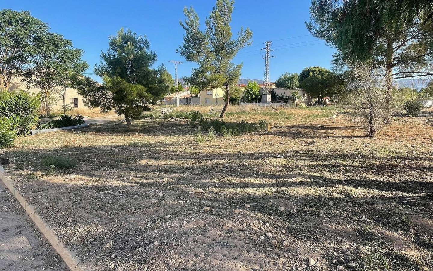 Land In Pinoso, Spain (1.160 M² Plot)
