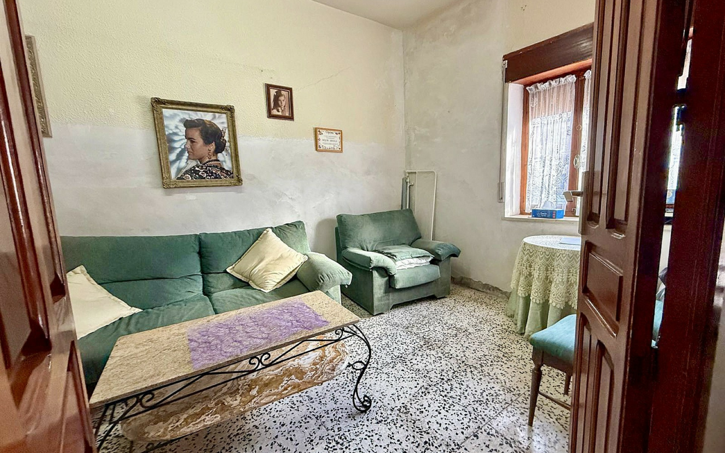5-bedroom Townhouse In Pinoso, Spain (176 M²)