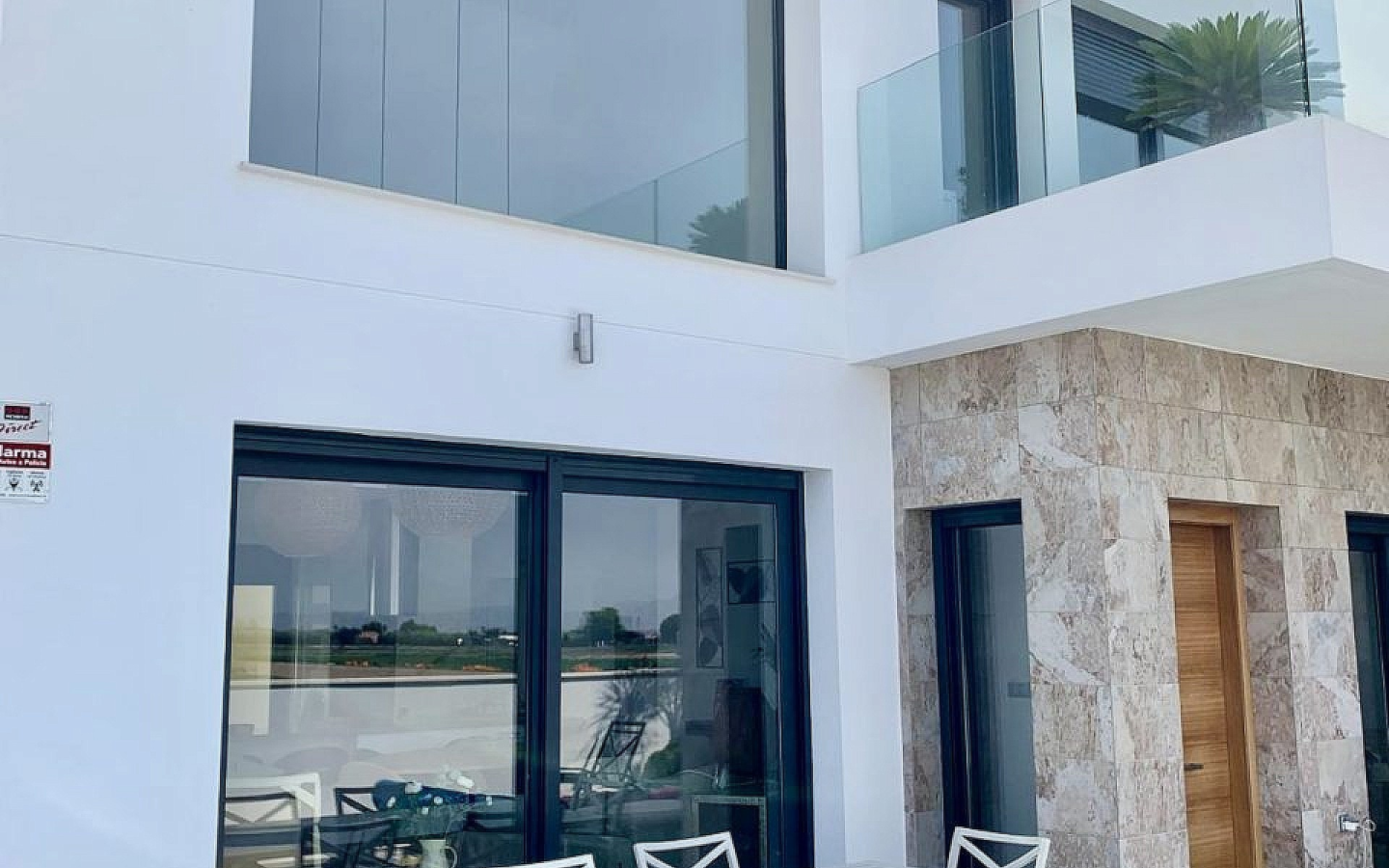 3-bedroom Detached Villa In Daya Vieja, Spain (138 M²)