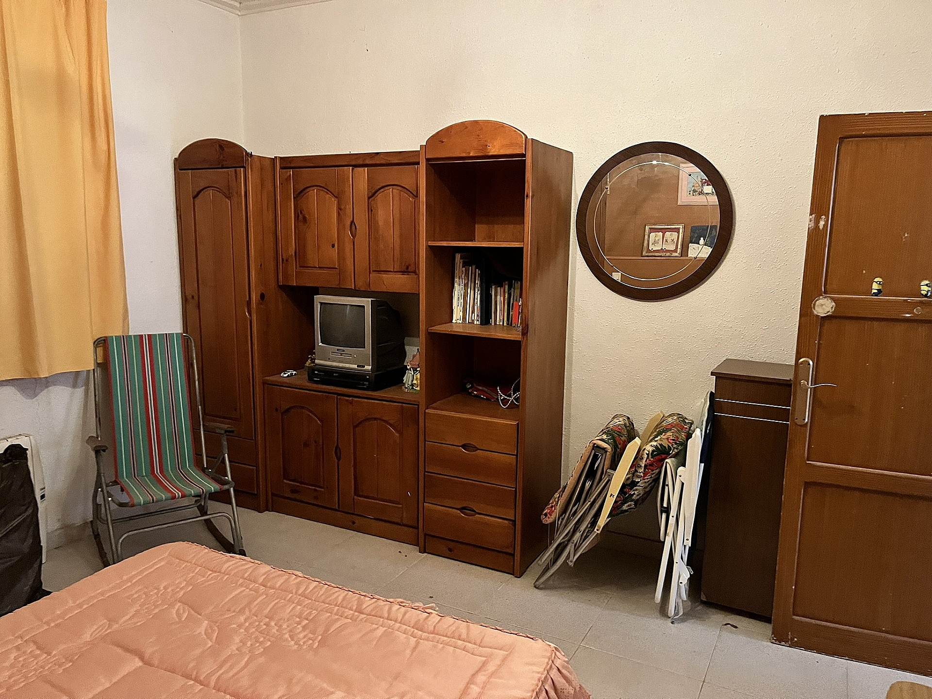 4-bedroom Country House In El Cantón, Spain (138 M²)