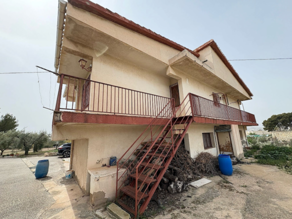 4-bedroom Country House In Petrer, Spain (290 M²)