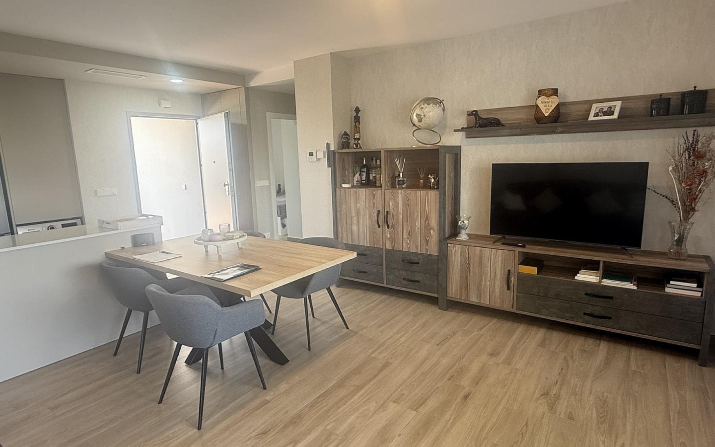 2-bedroom Apartment In Los Montesinos, Spain (180 M²)