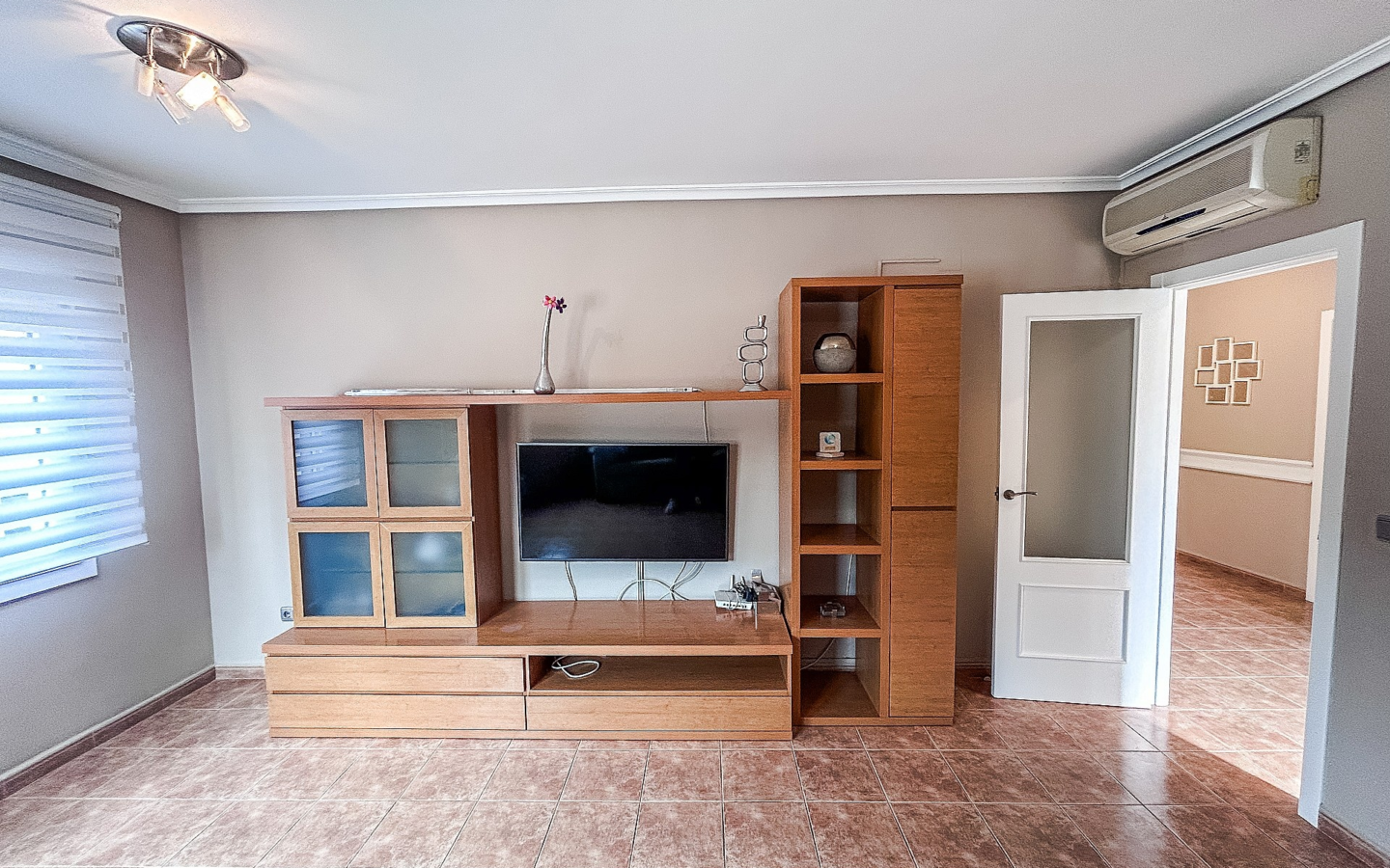 5-bedroom Townhouse In Pinoso, Spain (141 M²)
