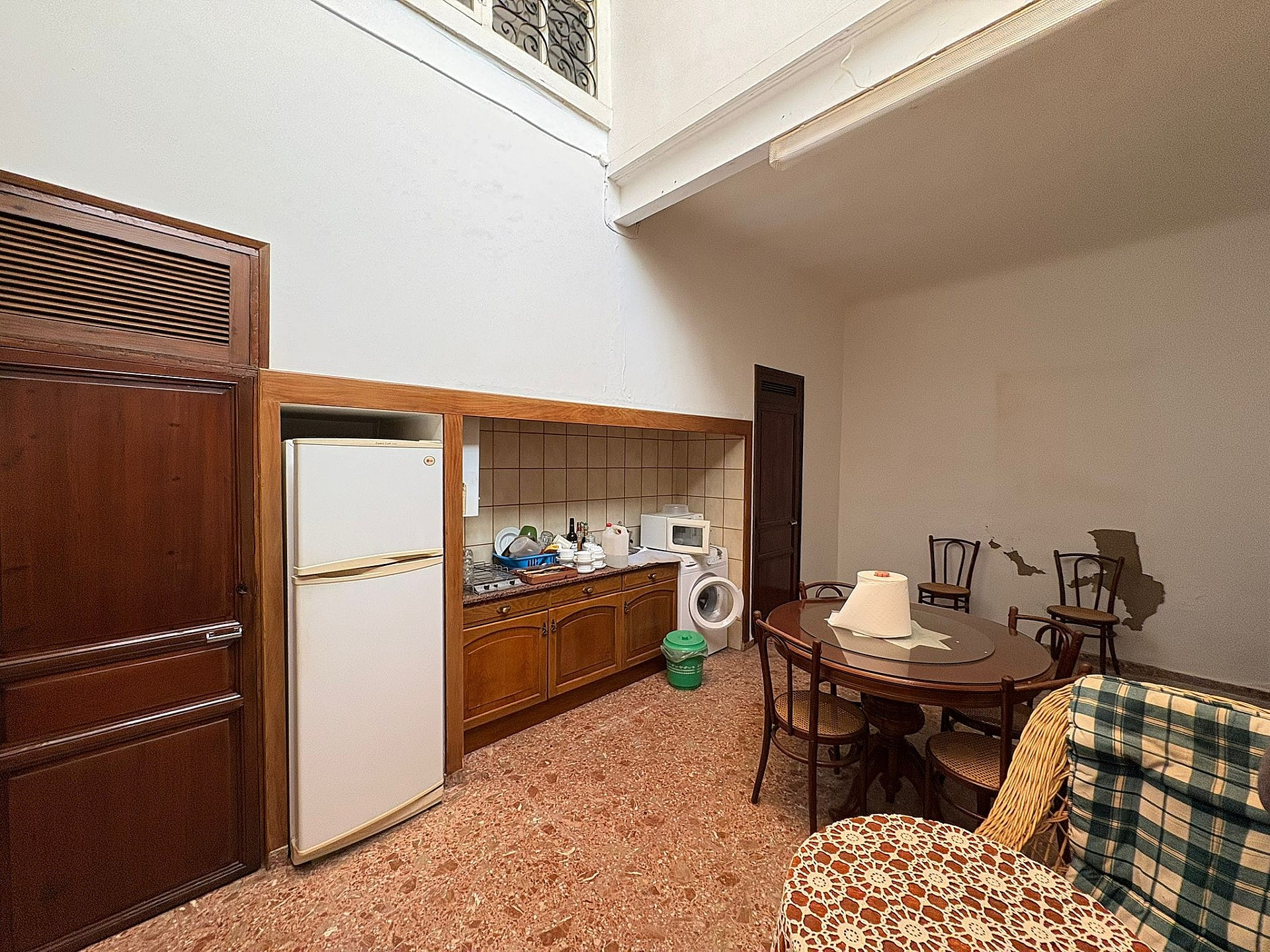 6-bedroom Townhouse In Novelda, Spain (208 M²)
