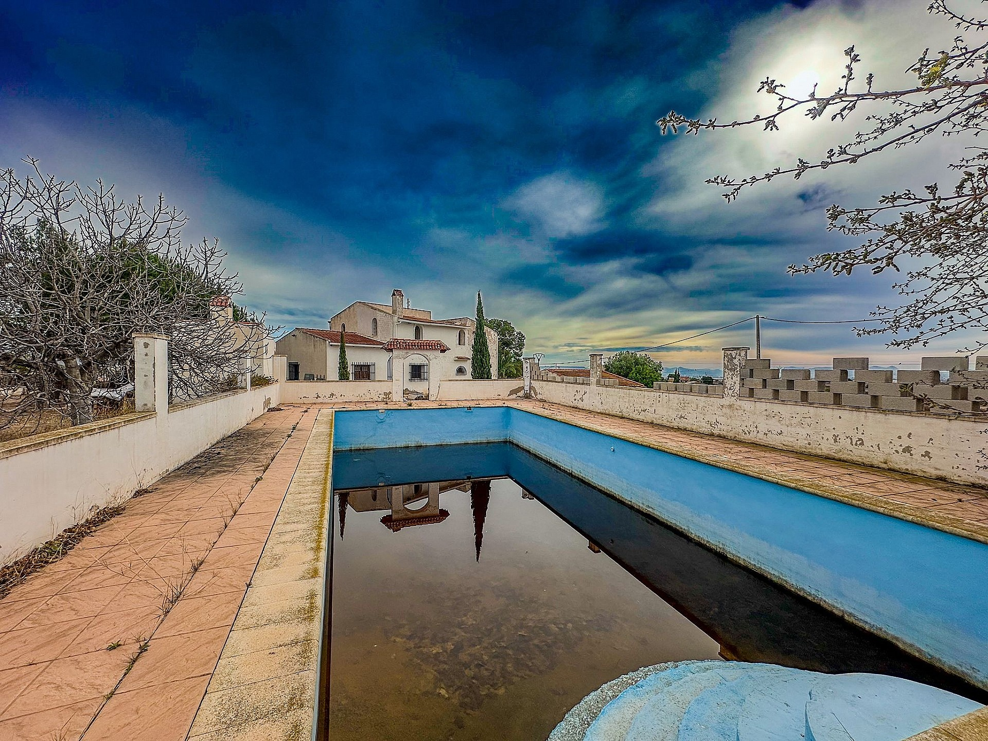 9-bedroom Country House In Novelda, Spain (414 M²)