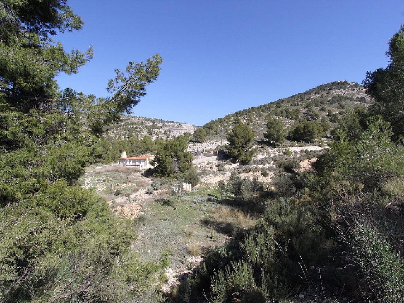 3-bedroom Detached Villa In Petrer, Spain (120 M²)