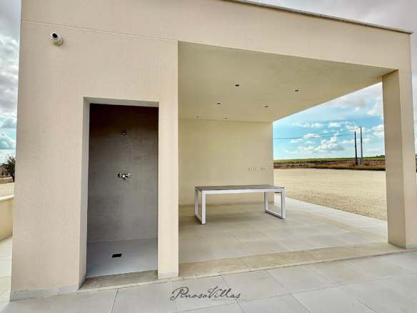 3-bedroom Detached Villa In Pinoso, Spain (150 M²)