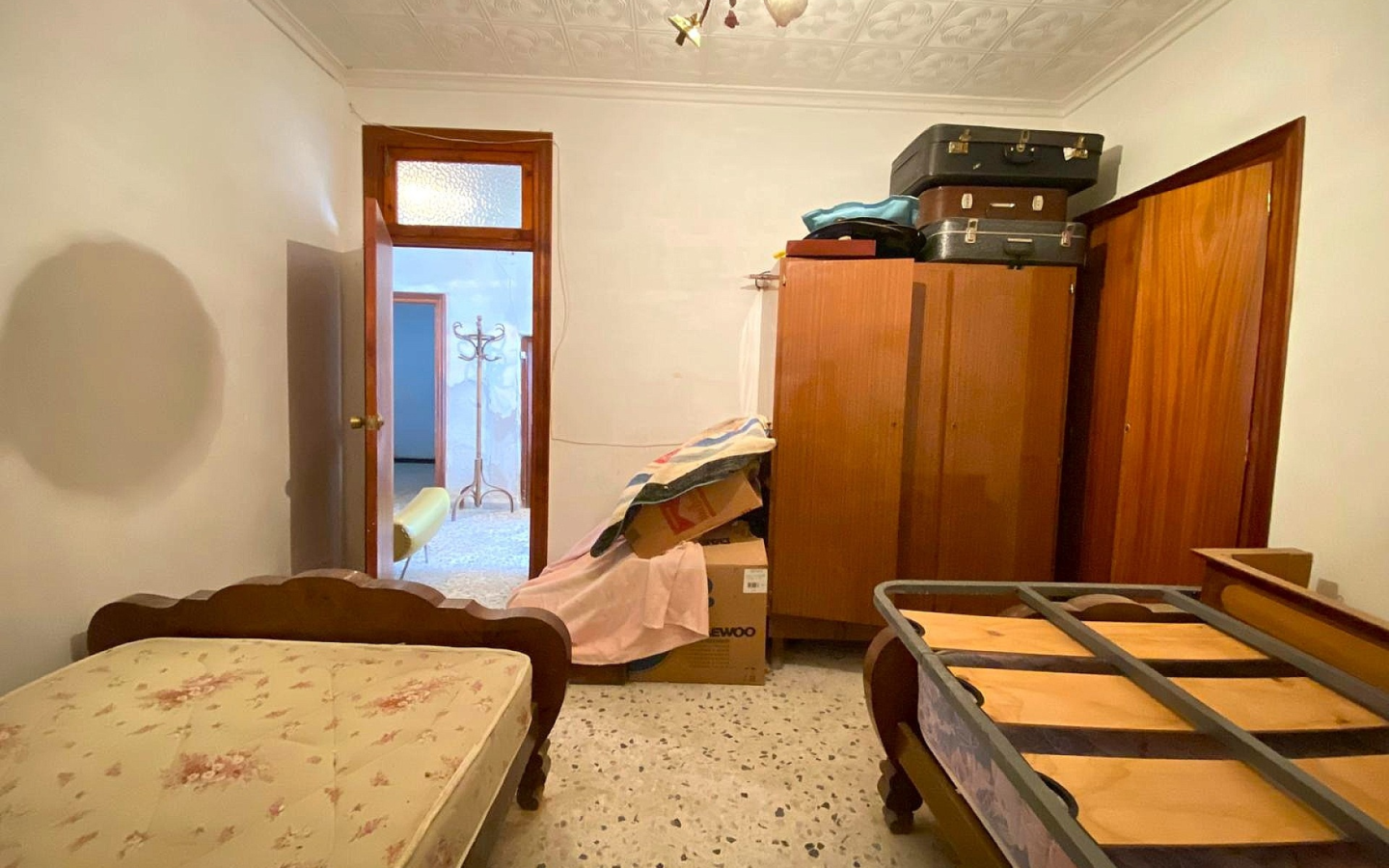 7-bedroom Country House In Pinoso, Spain (460 M²)