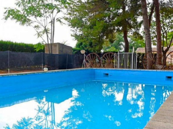 12-bedroom Country House In Pinoso, Spain (600 M²)