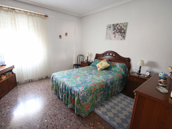 4-bedroom Commercial In Monovar, Spain (675 M²)