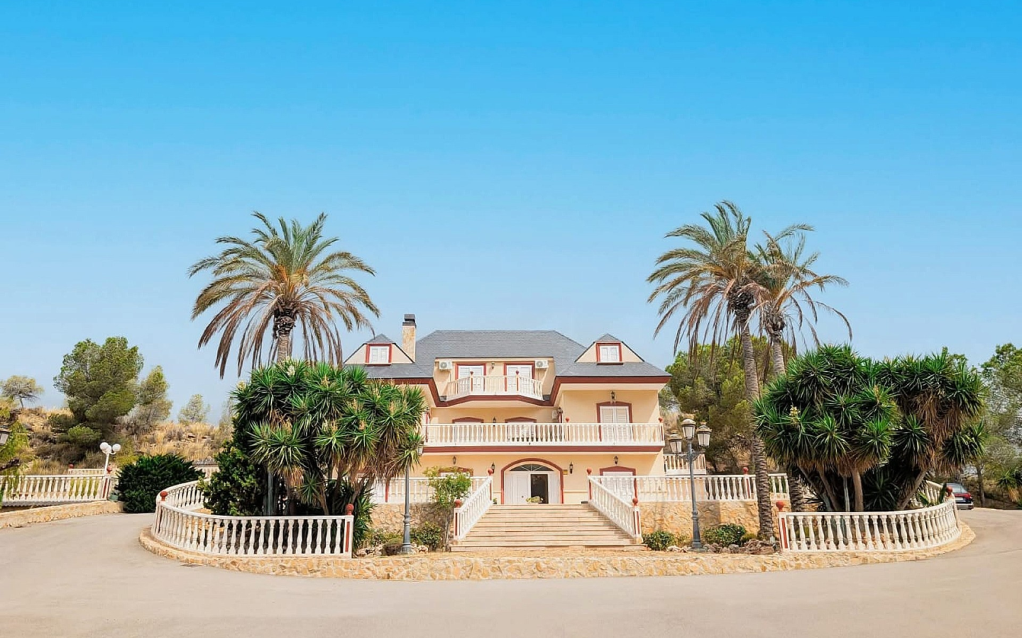 8-bedroom Country House In Jumilla, Spain (1.651 M²)