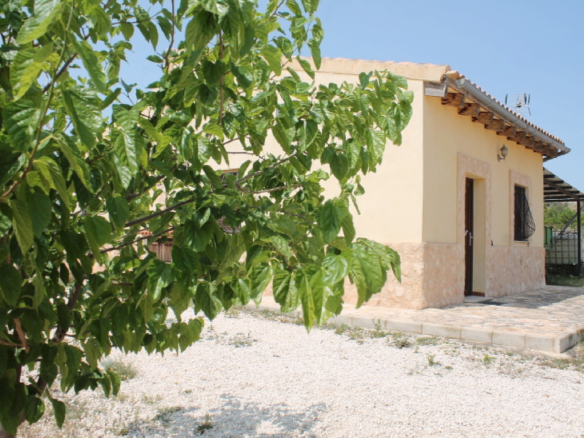 4-bedroom Finca In Pinoso, Spain (120 M²)