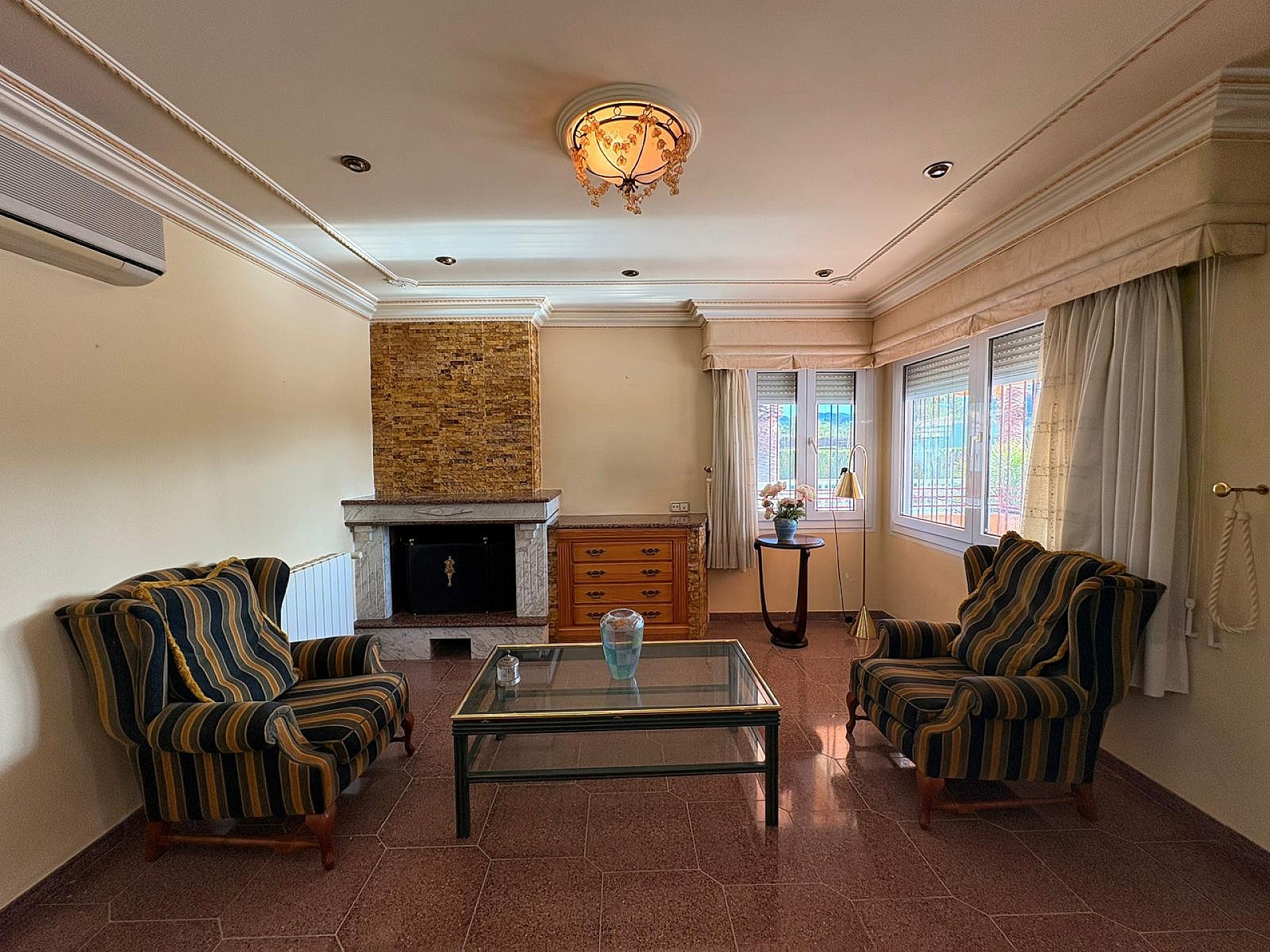 3-bedroom Detached Villa In Sax, Spain (230 M²)