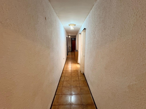 3-bedroom Apartment In Onil, Spain (125 M²)
