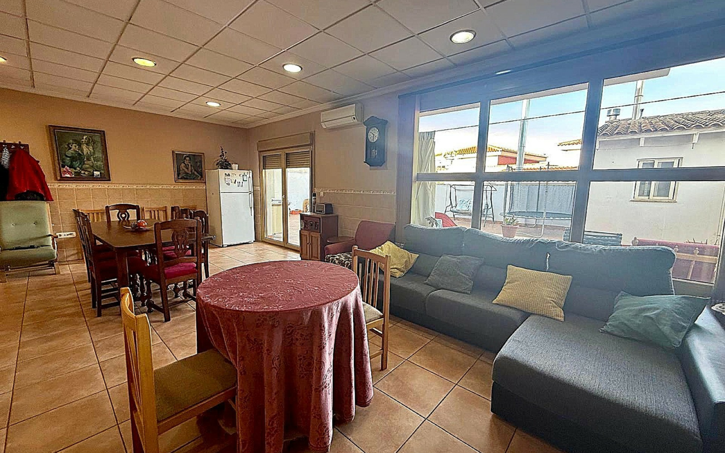 5-bedroom Townhouse In Pinoso, Spain (800 M²)