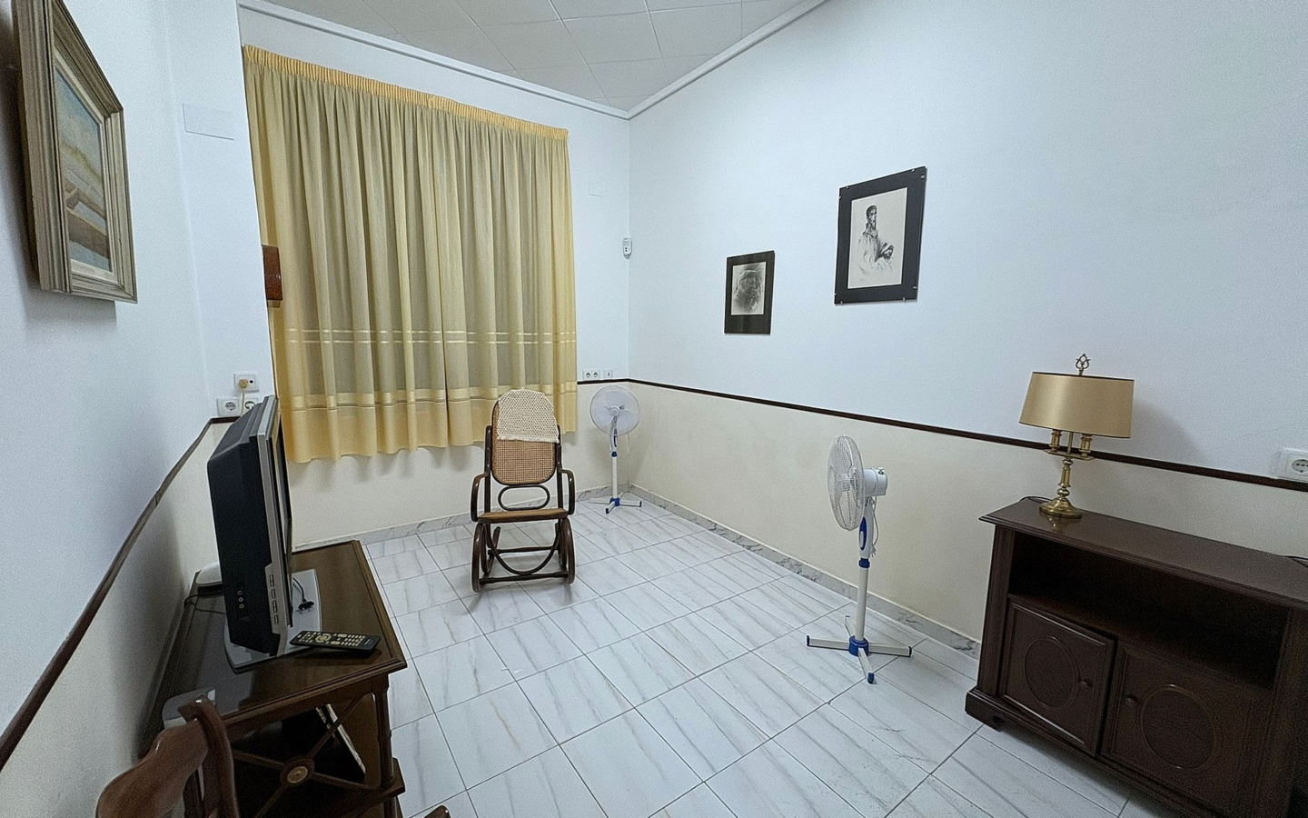 6-bedroom Townhouse In Novelda, Spain (208 M²)