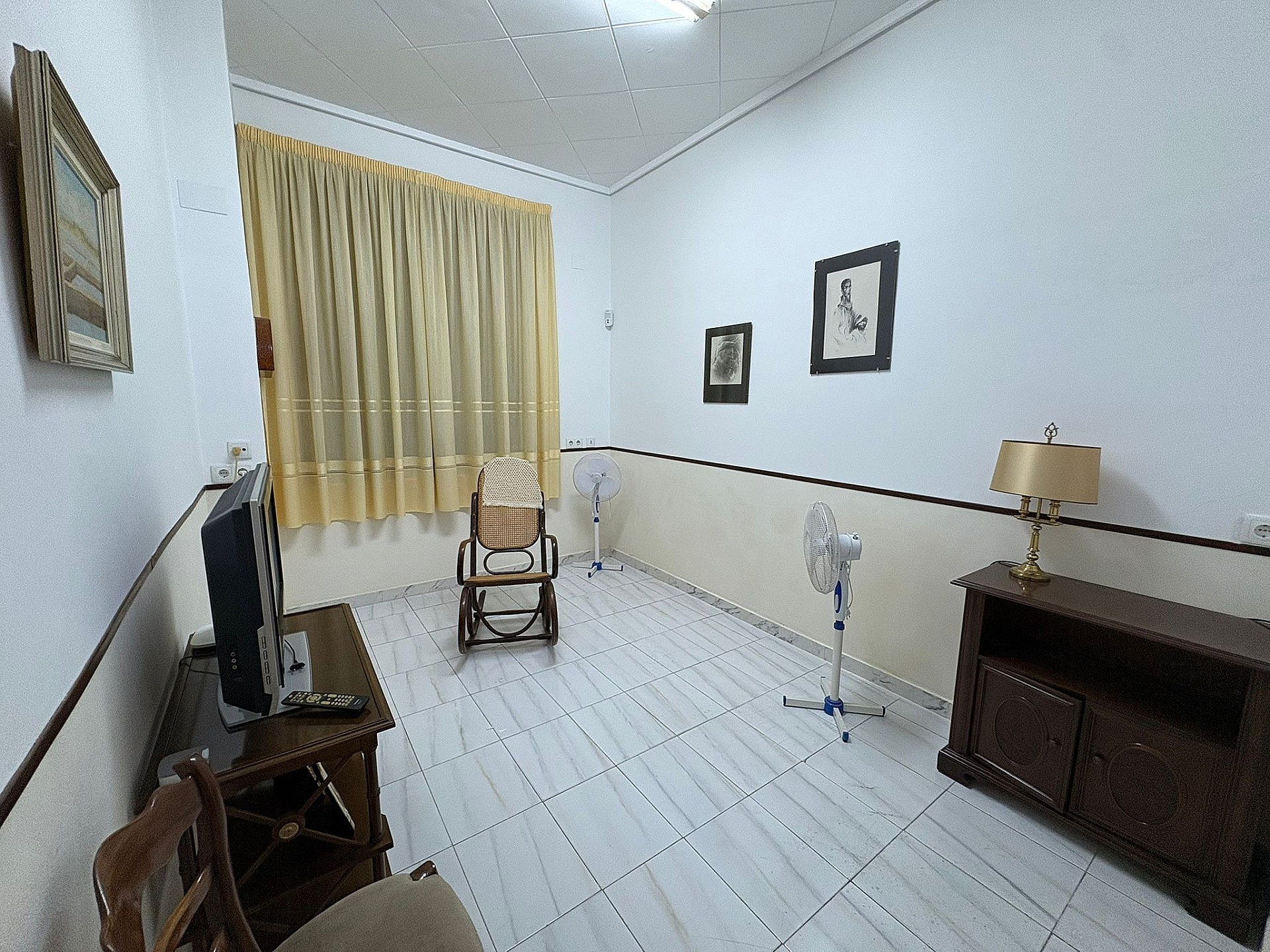 6-bedroom Townhouse In Novelda, Spain (208 M²)